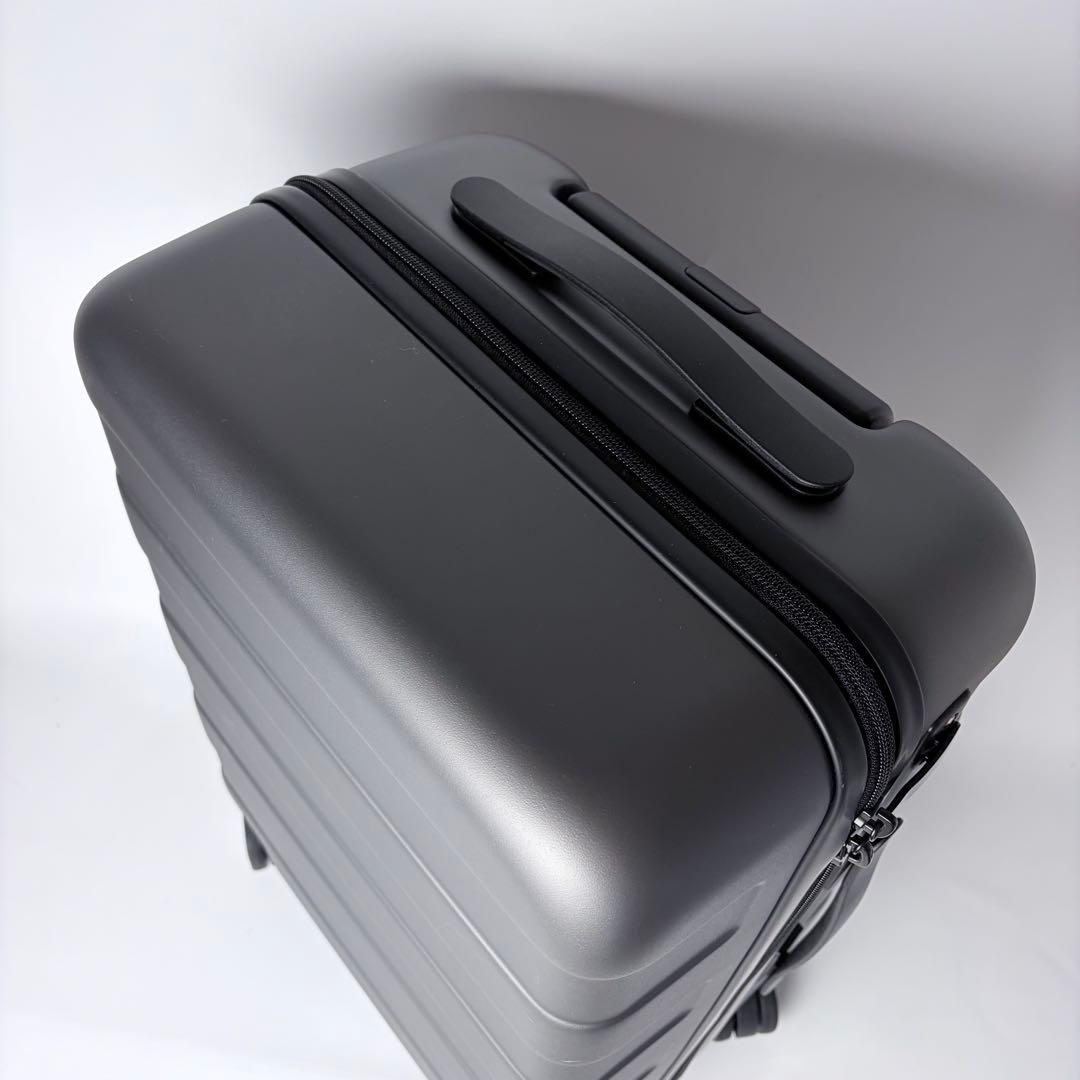 無印良品　バーを自由に調節できるキャリーケース36Lストッパー付き機内持ち込み