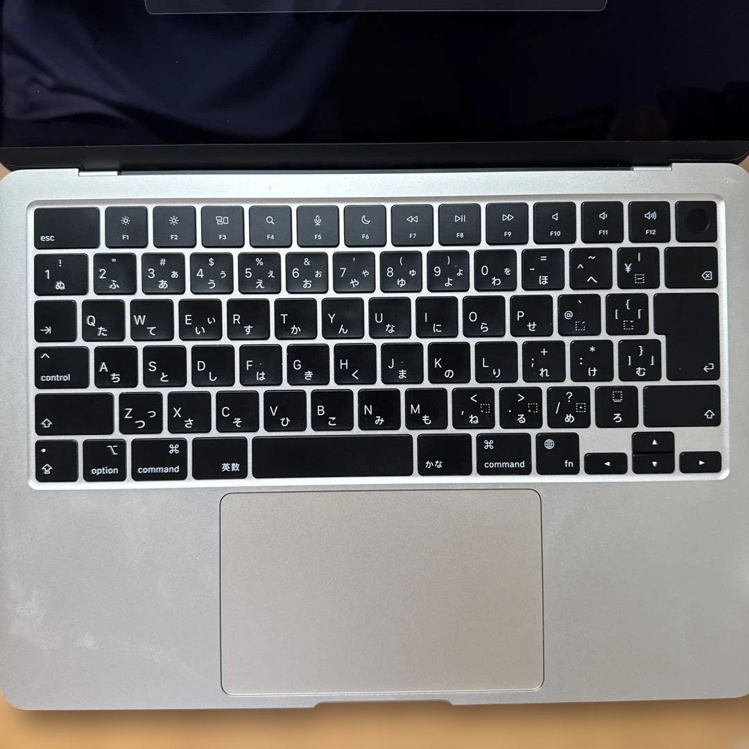 Apple MacBookAir M2 13.6インチ　8GB 256GB