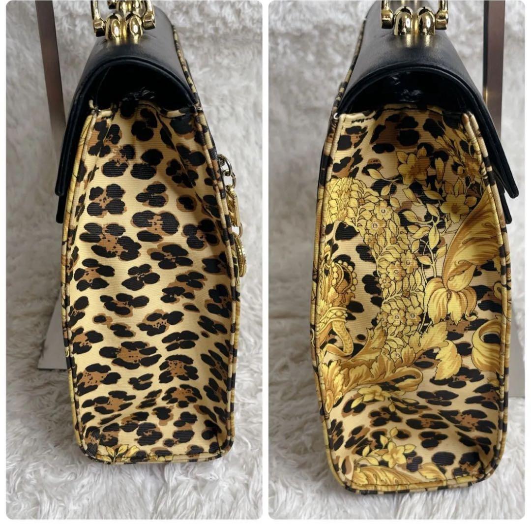 ジャンニヴェルサーチェ 太陽神 ハンドバッグ 自立 総柄 メデューサ レザー