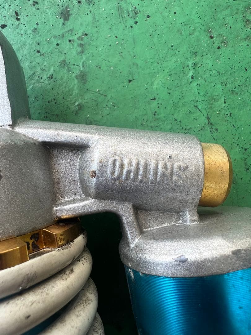 ケン　オーリンズ　リアサスペンション　330mm