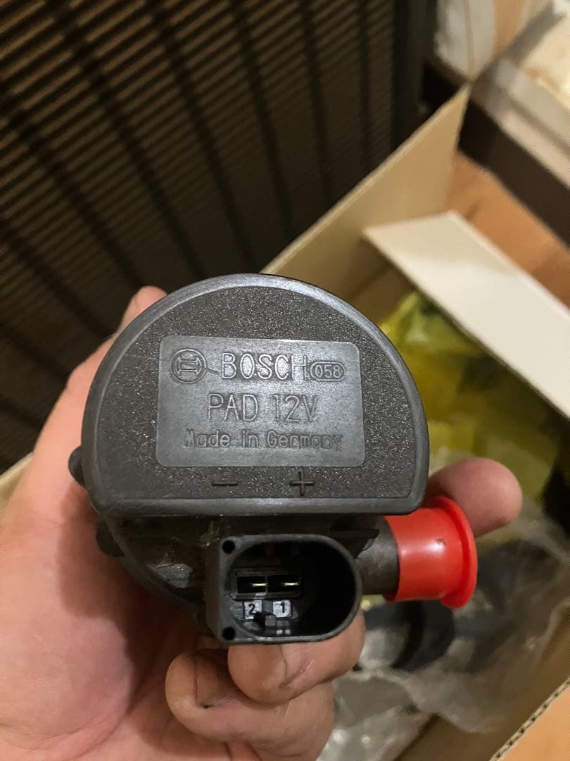 ベンツW212 M271 イグニッションコイル冷却パイプオイルフィルター新品など