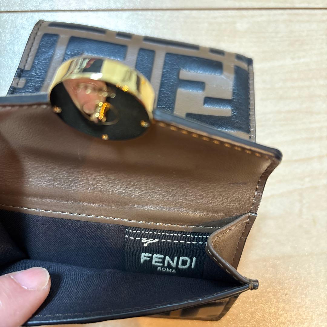 FENDI 三つ折り財布 ブラウン ブラック