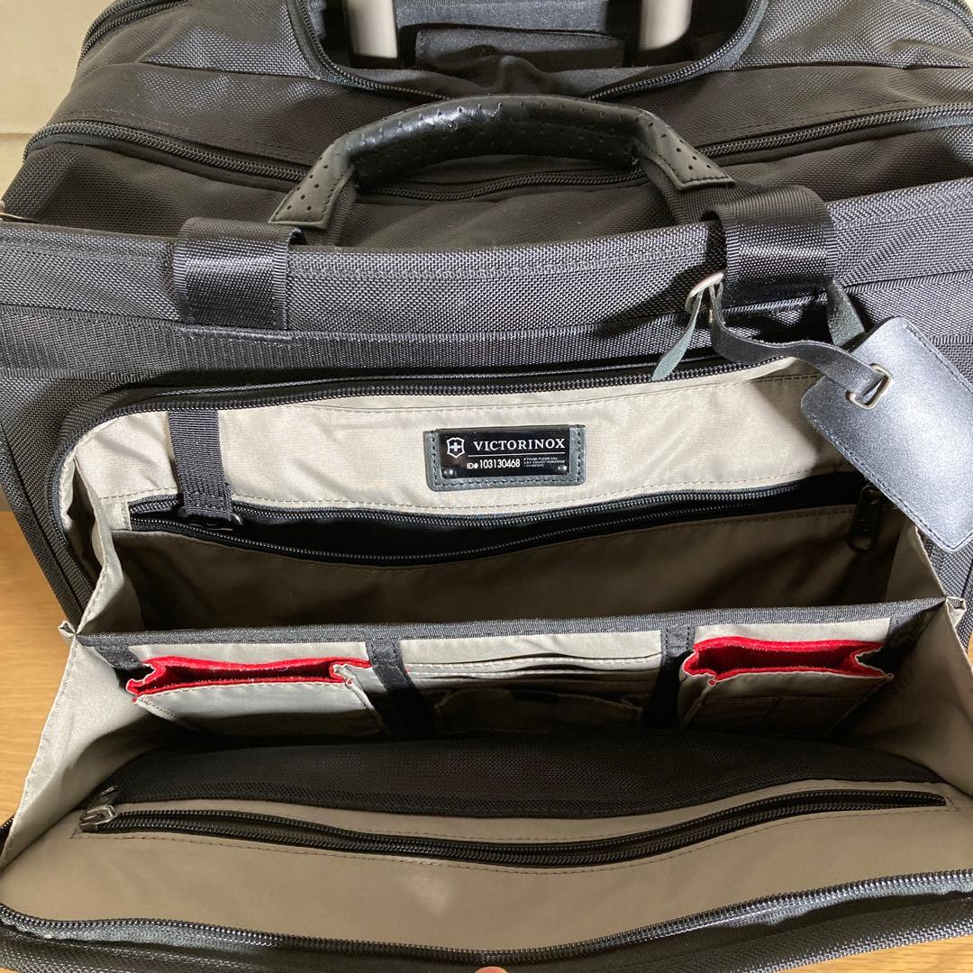 VICTORINOX 四輪キャリーバッグ　Architecture 3.0