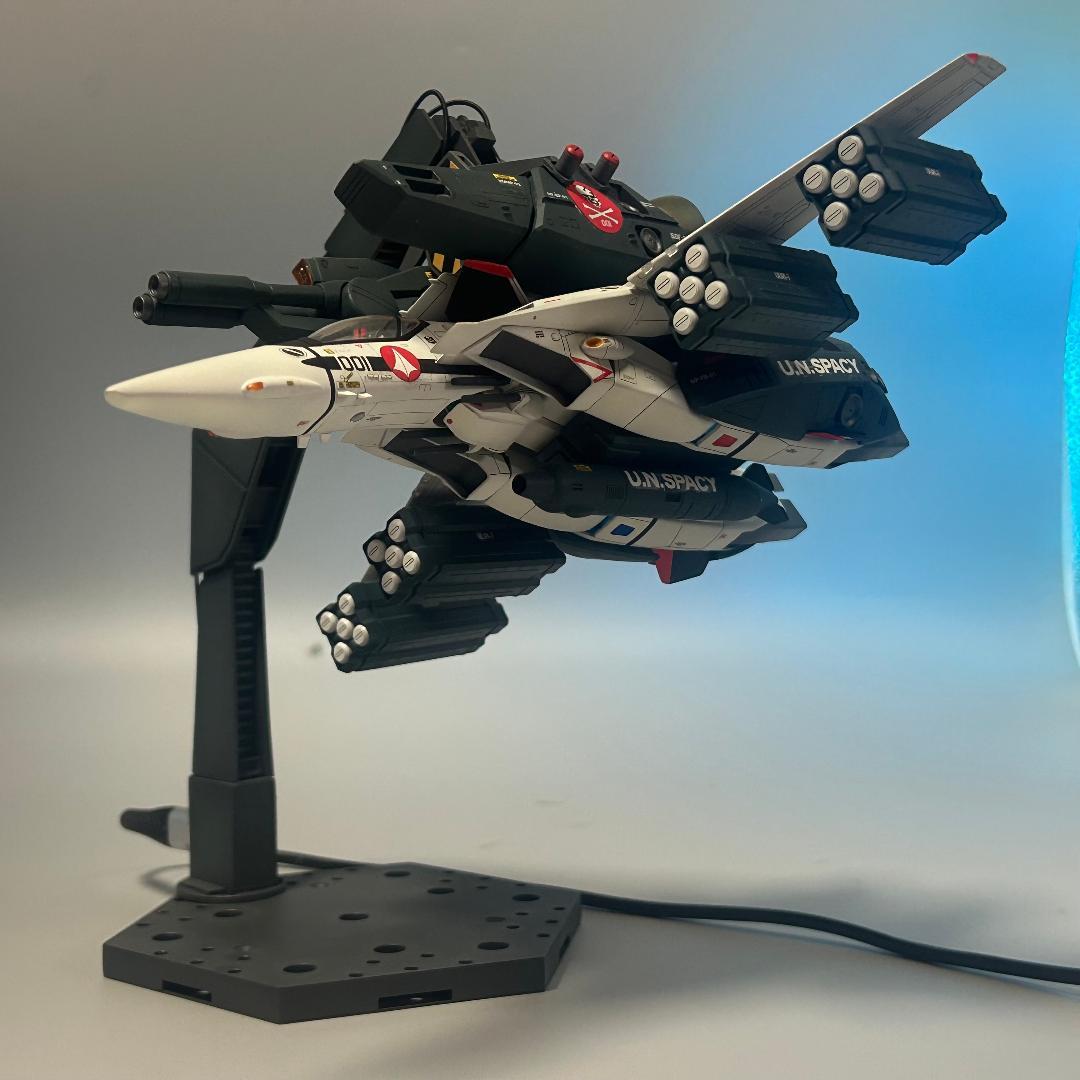 【ぽーぼる】VF-1バルキリー　塗装済完成品