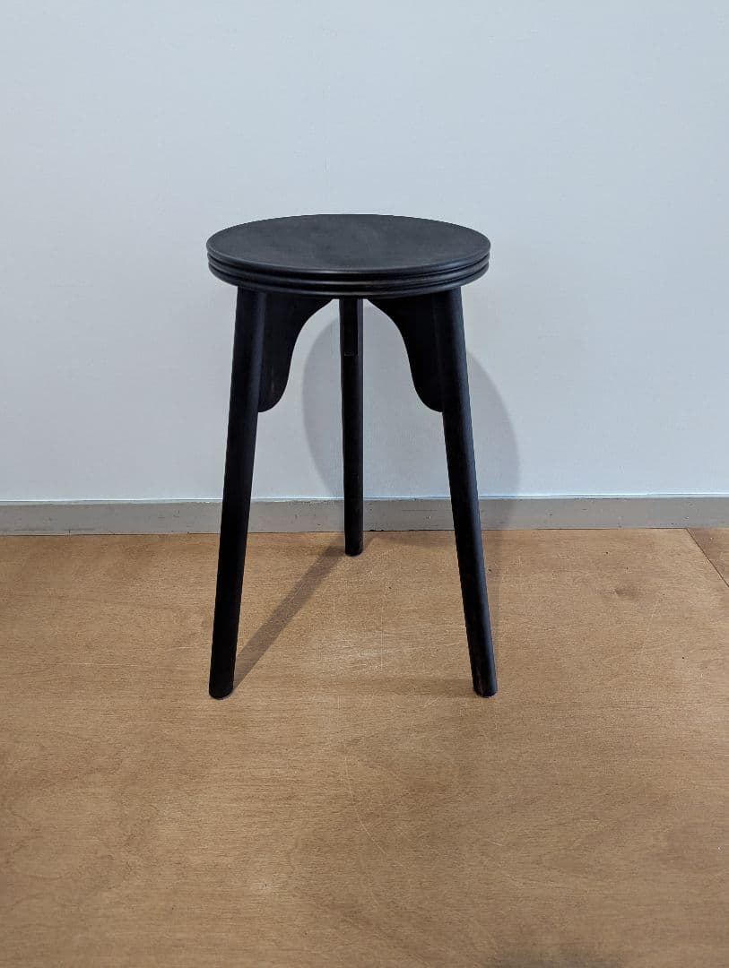 井藤昌志　IFUJI 3本脚スツール 3度黒　／arts＆science