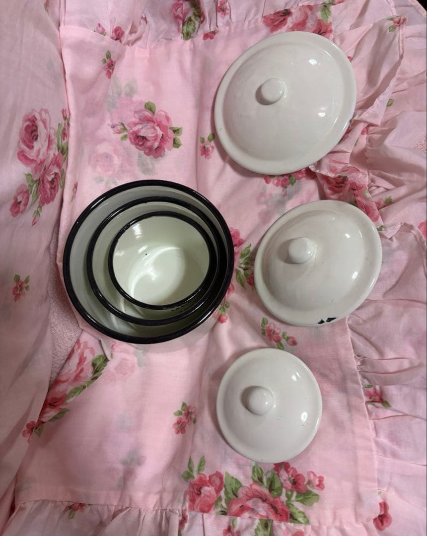 美品　フランスアンティーク　ホーロー製小物入れ３個セット