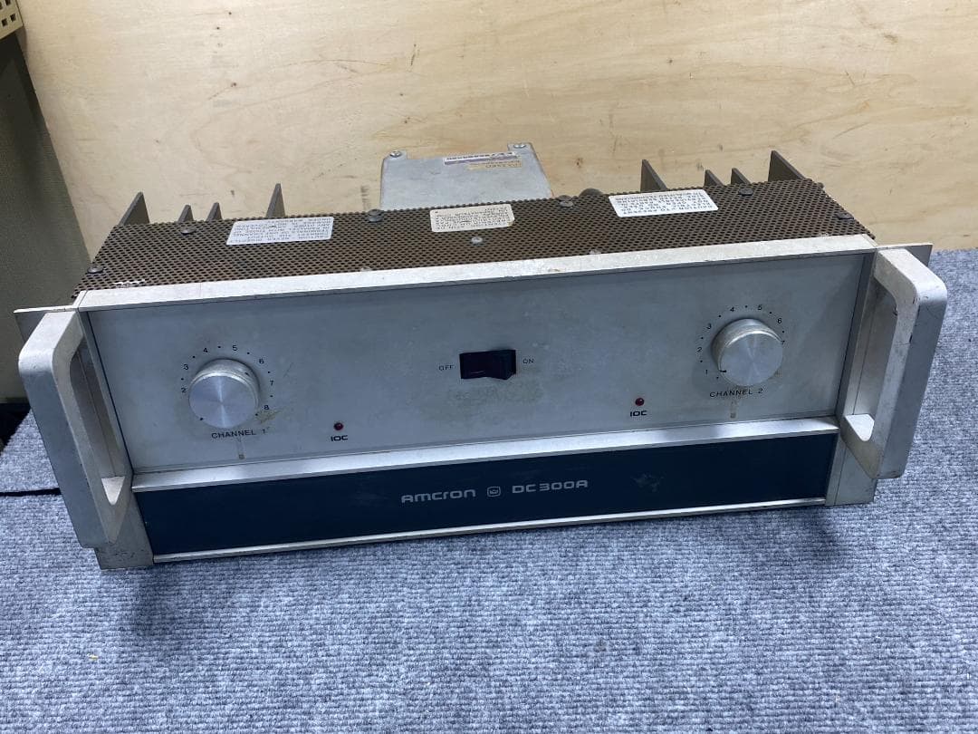 915 AMCRON CROWN DC300A パワーアンプ