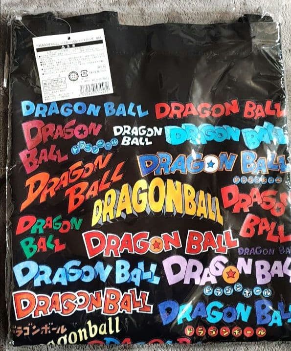 DRAGON BALL　Tシャツ　トートバッグ　ポーチ　缶バッジ セット