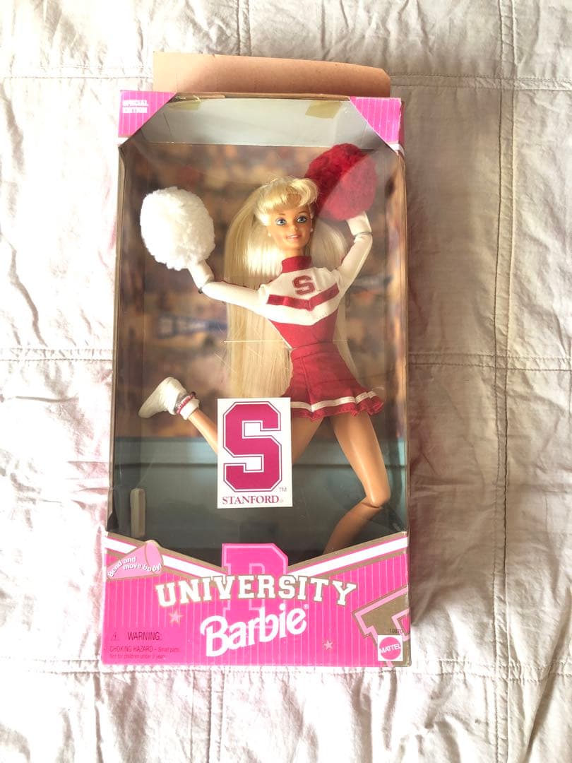 スタンフォード大学　チアリーダーバービー