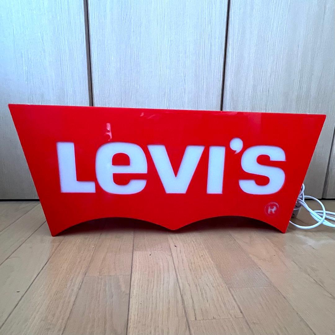 Levi's ロゴサイン 赤 照明タイプ リーバイス レア 非売品 行燈タイプ