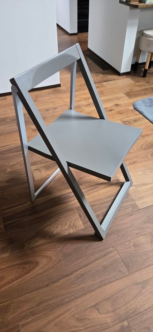 美品　カリガリス コヌビア スキップダイニングチェア　2脚セット