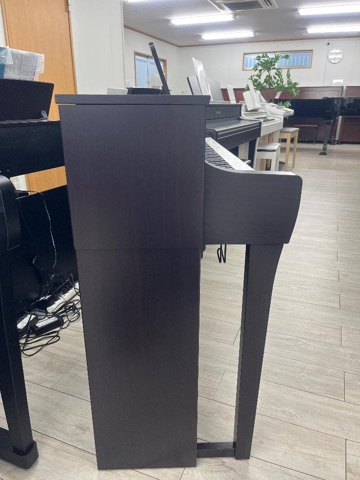 ★75448【電子ピアノ】YAMAHA　CLP735R　21年製