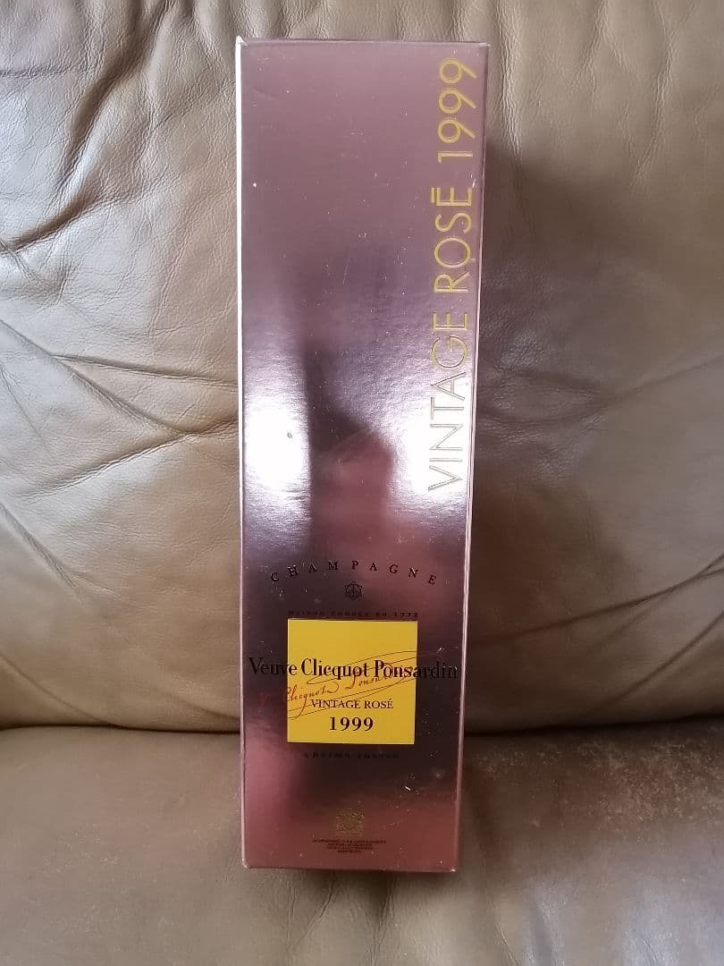 Veuve Clicquot Ponsardin ロゼ 1999　ヴーヴクリコ