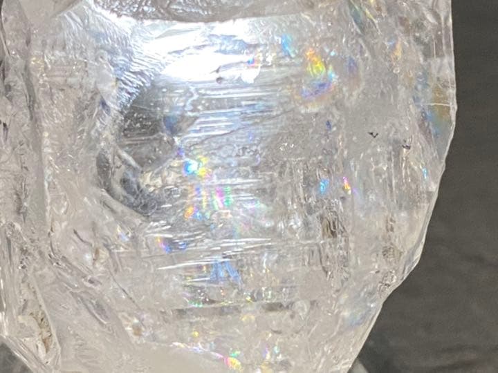 ダイヤモンドクォーツ　ハキマー　レインボー入り　49g