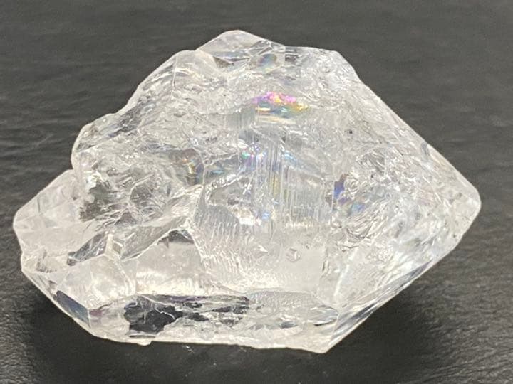 ダイヤモンドクォーツ　ハキマー　レインボー入り　49g