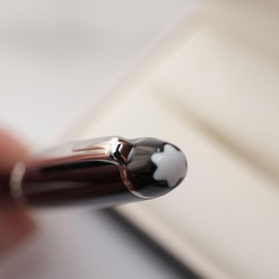 未使用 モンブラン MONT BLANC ボールペン 黒 専用ケース付き