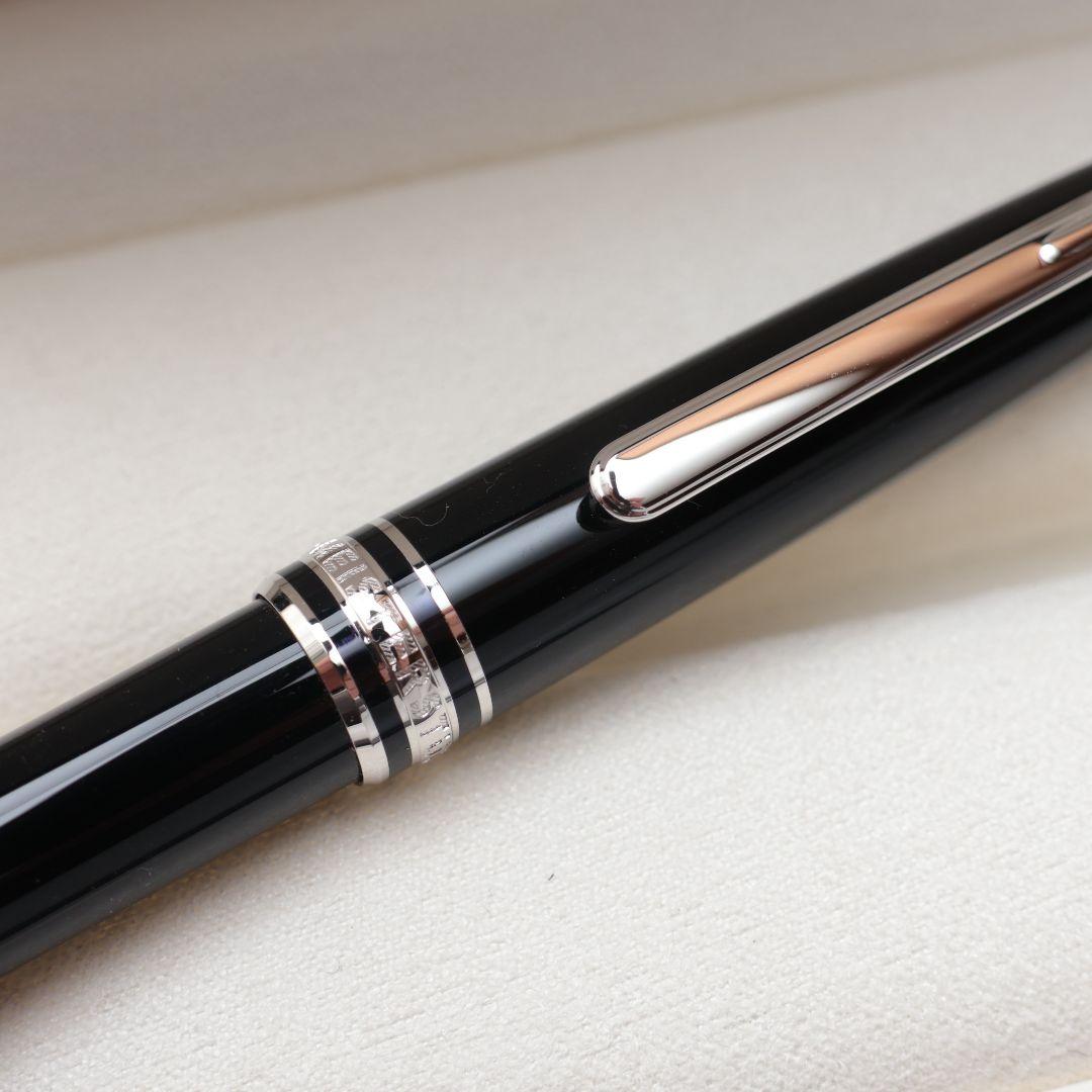 未使用 モンブラン MONT BLANC ボールペン 黒 専用ケース付き