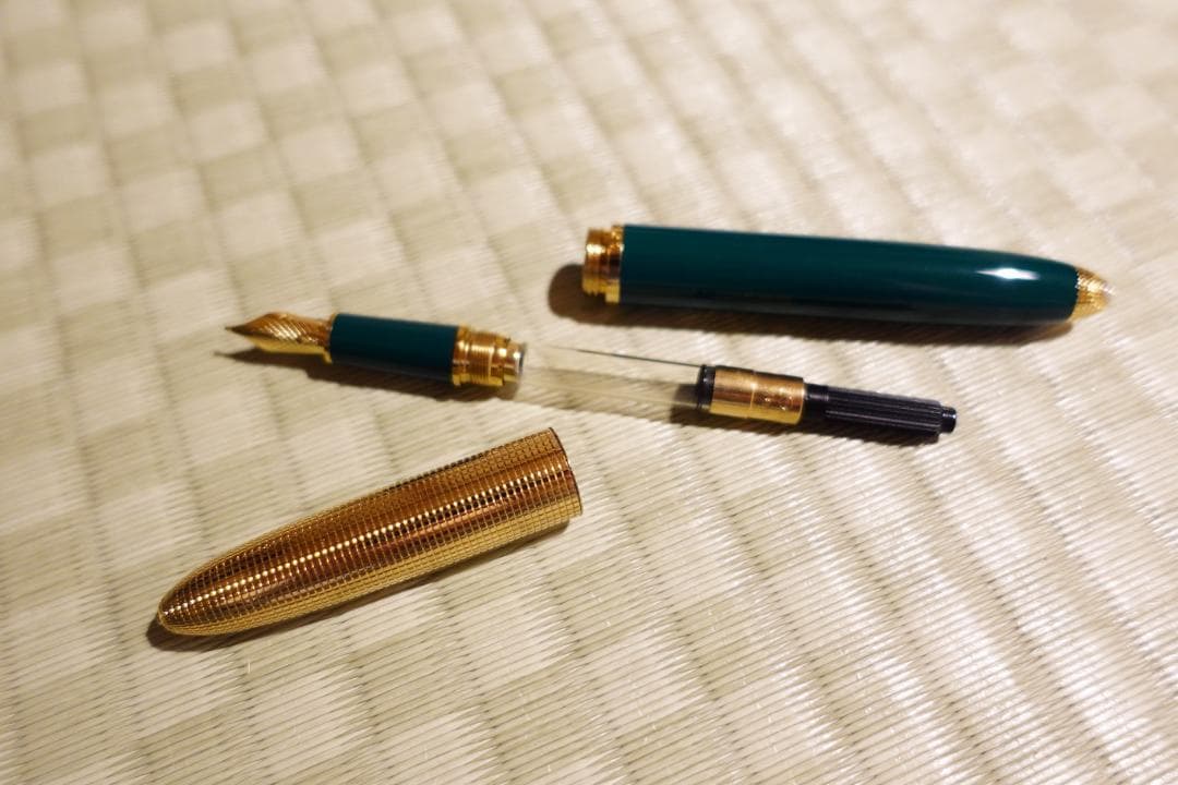 LOUIS VUITTON 万年筆 グリーン ペン先750 K18