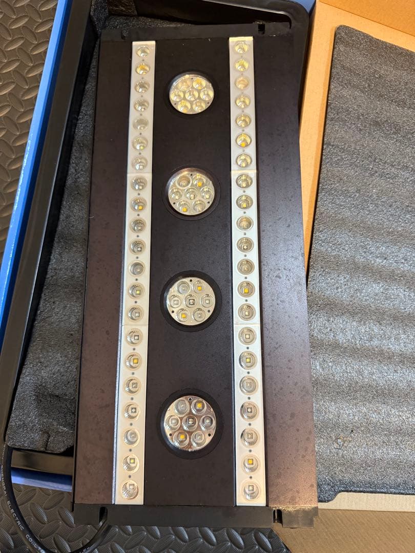 eco-lamps スペクトラ　SP200 LEDライト　海水　器具