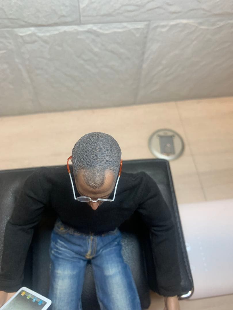 【21時まで当日発送】スティーブ・ジョブズ　リアルフィギュア