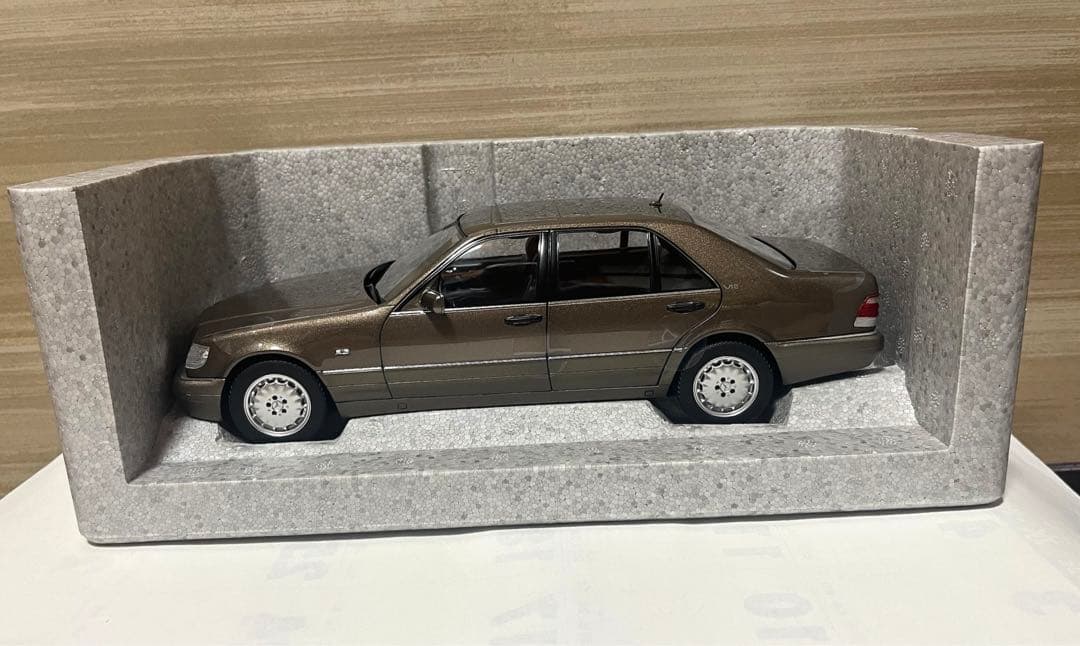 ディーラー特注 NOREV 1/18 Mercedes Benz S 600