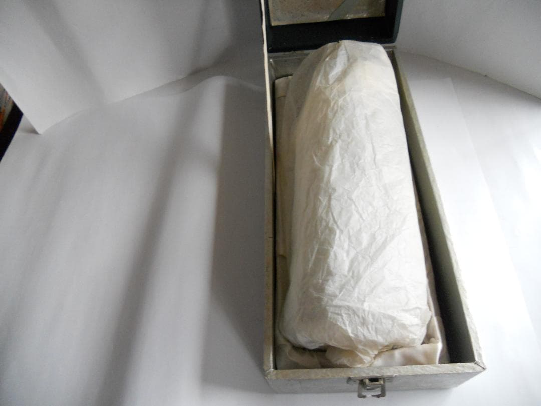 花瓶 スモーク クリスタルガラス 花瓶 美品 です。