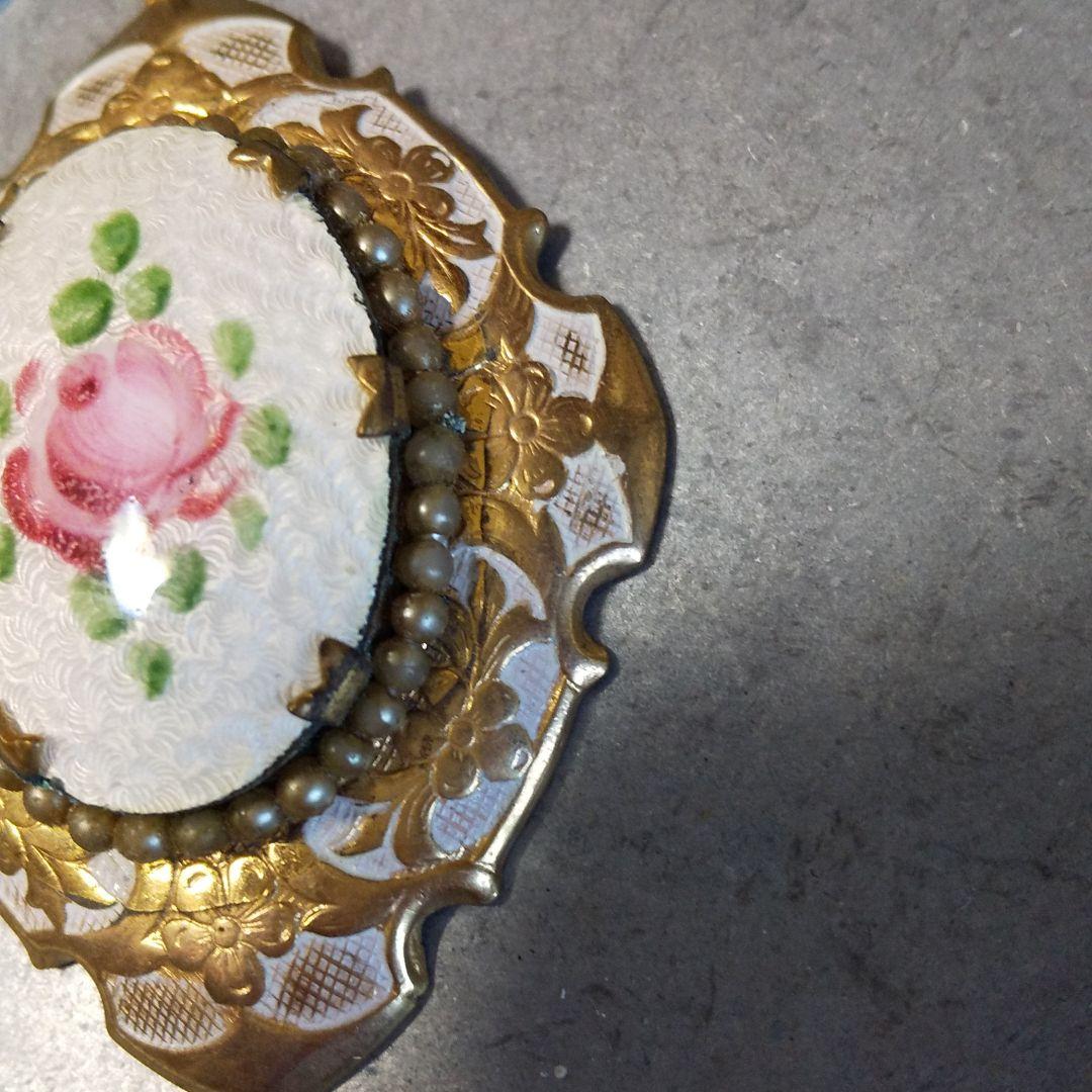 エナメル のペンダントヘッド 薔薇