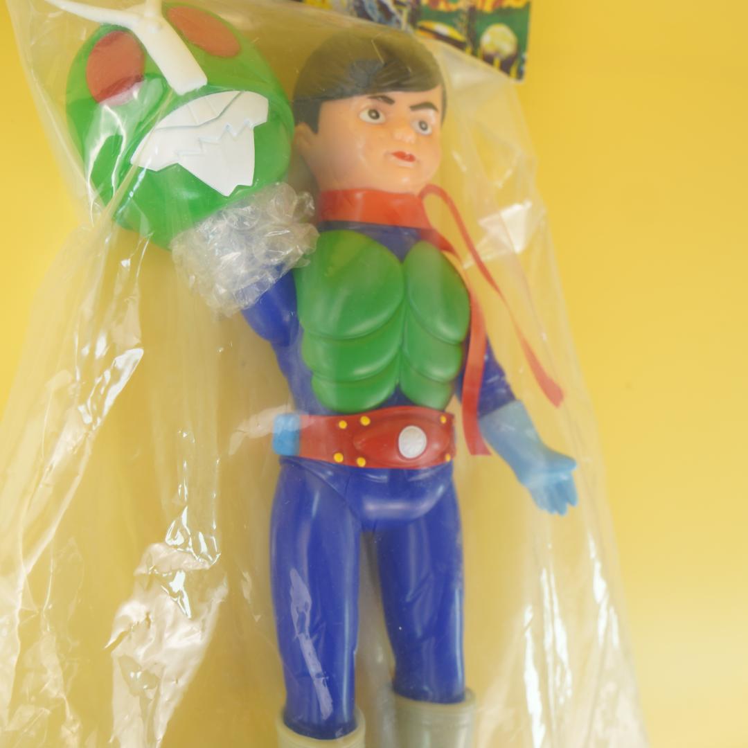 無版権　仮面ライダー　パチソフビ（珍品）