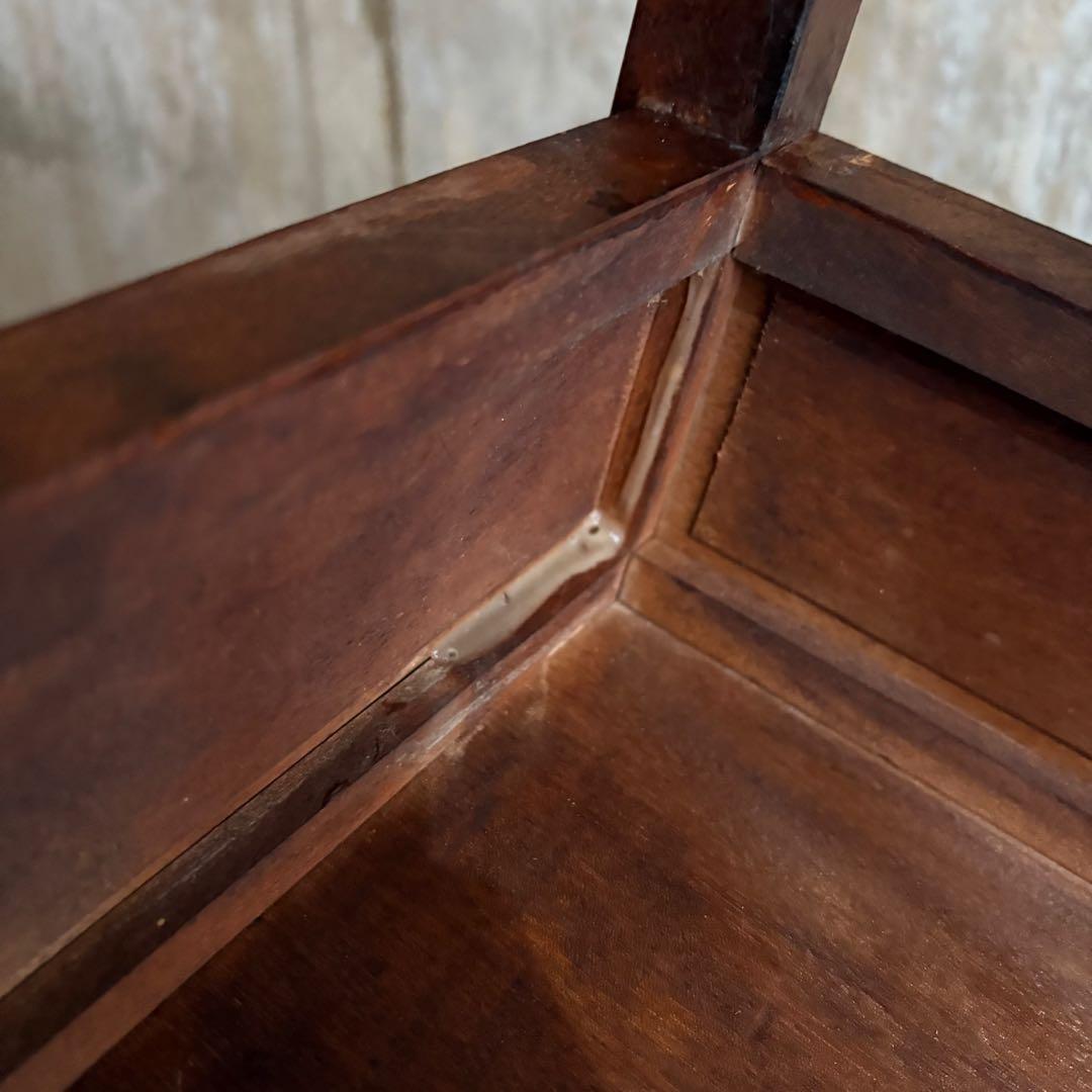 イギリス　ヴィンテージ　サイドテーブル　コーヒーテーブル　無垢材　花台