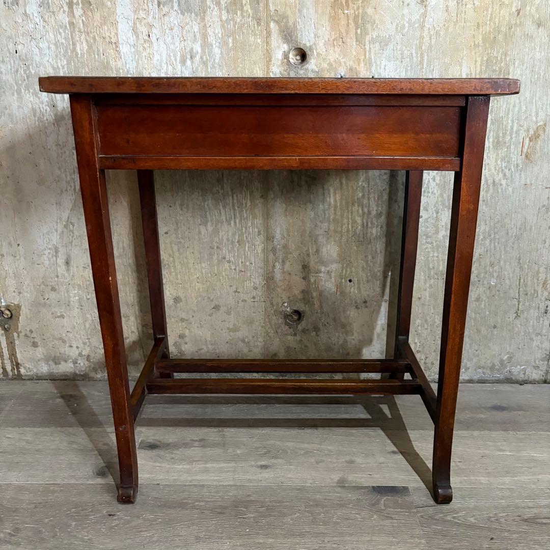 イギリス　ヴィンテージ　サイドテーブル　コーヒーテーブル　無垢材　花台