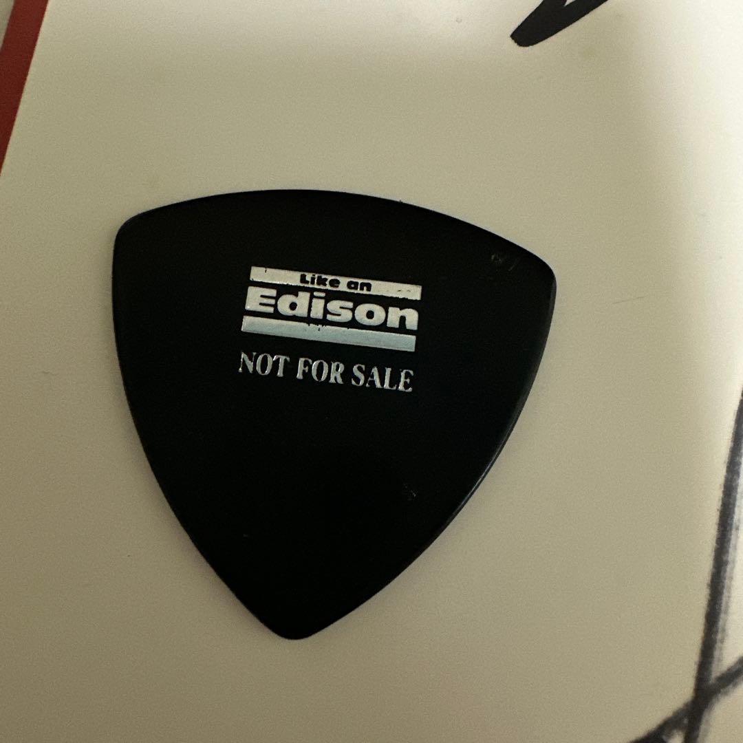 ①Janne Da Arc 直筆サイン色紙　1枚 +ピック　1枚