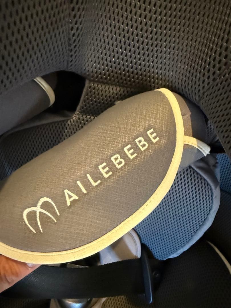 AILEBEBE KURUTTO R ザ・ファースト チャイルドシート