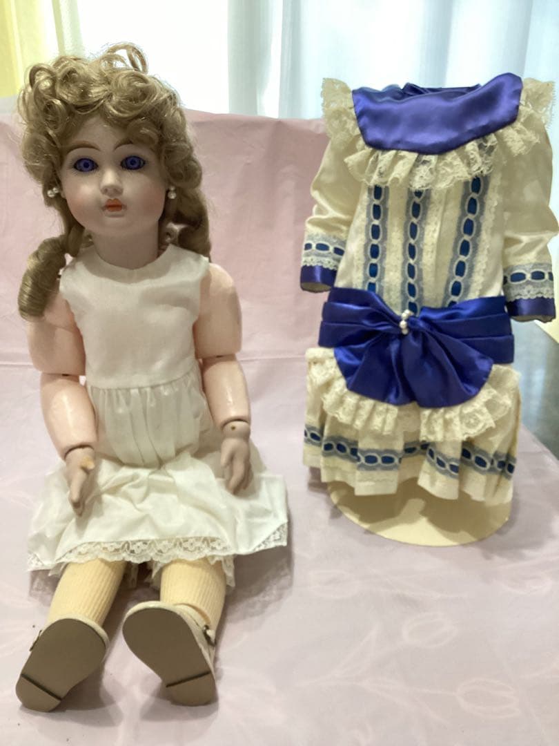 ビスクドール　スタイナー　アンティークドール　ヴァイオレットアイ　 青白ドレス