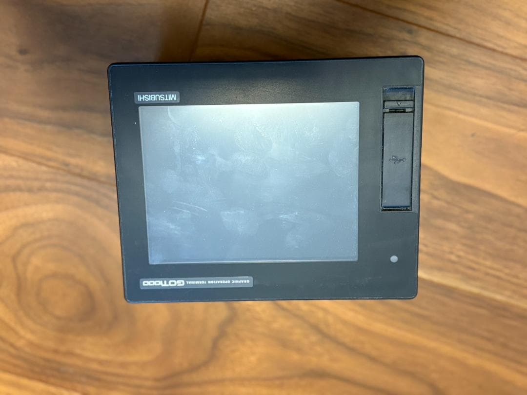 三菱電機製　GT1655-VTBD