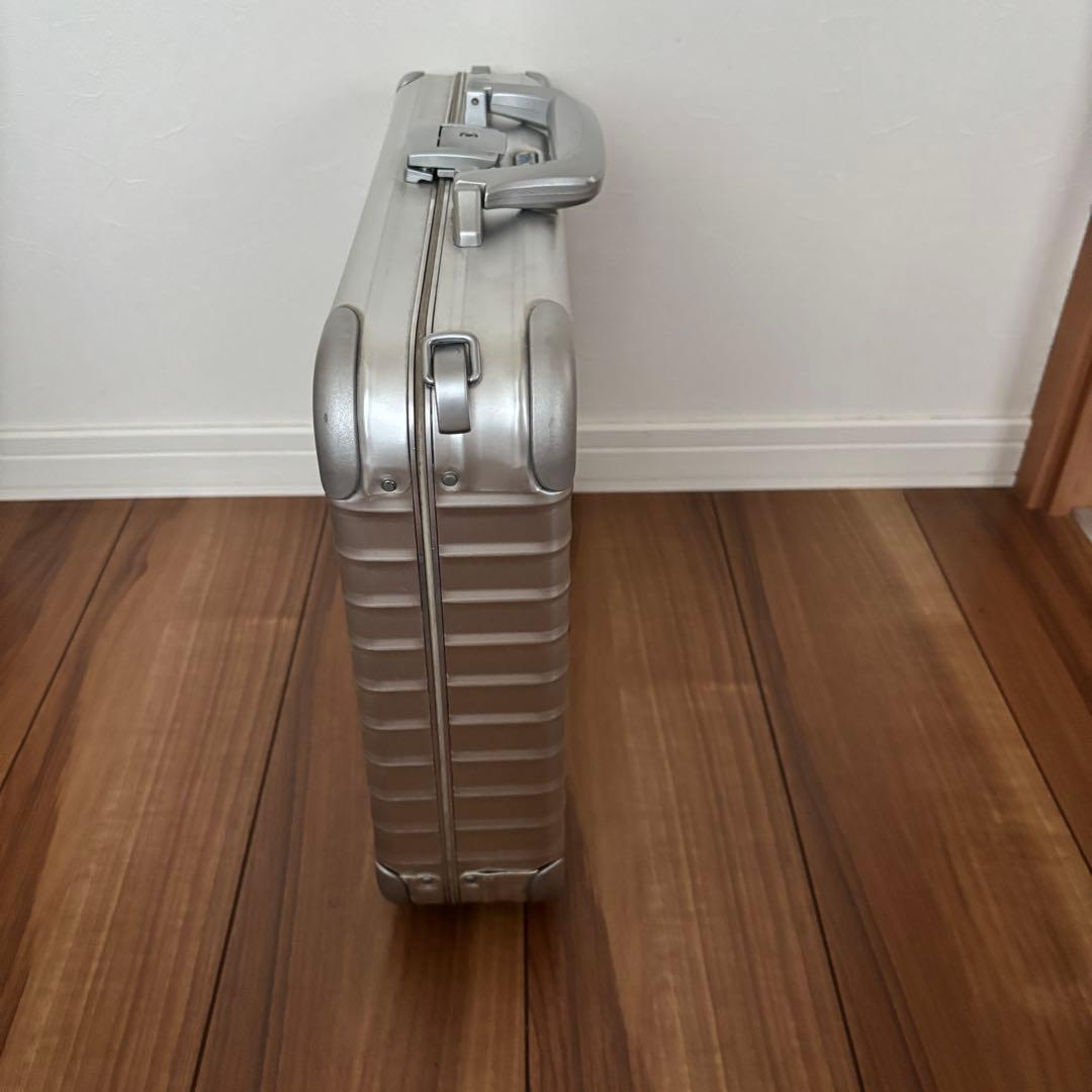 3連休限定値引き！RIMOWA リモワ 90908 アタッシュケース