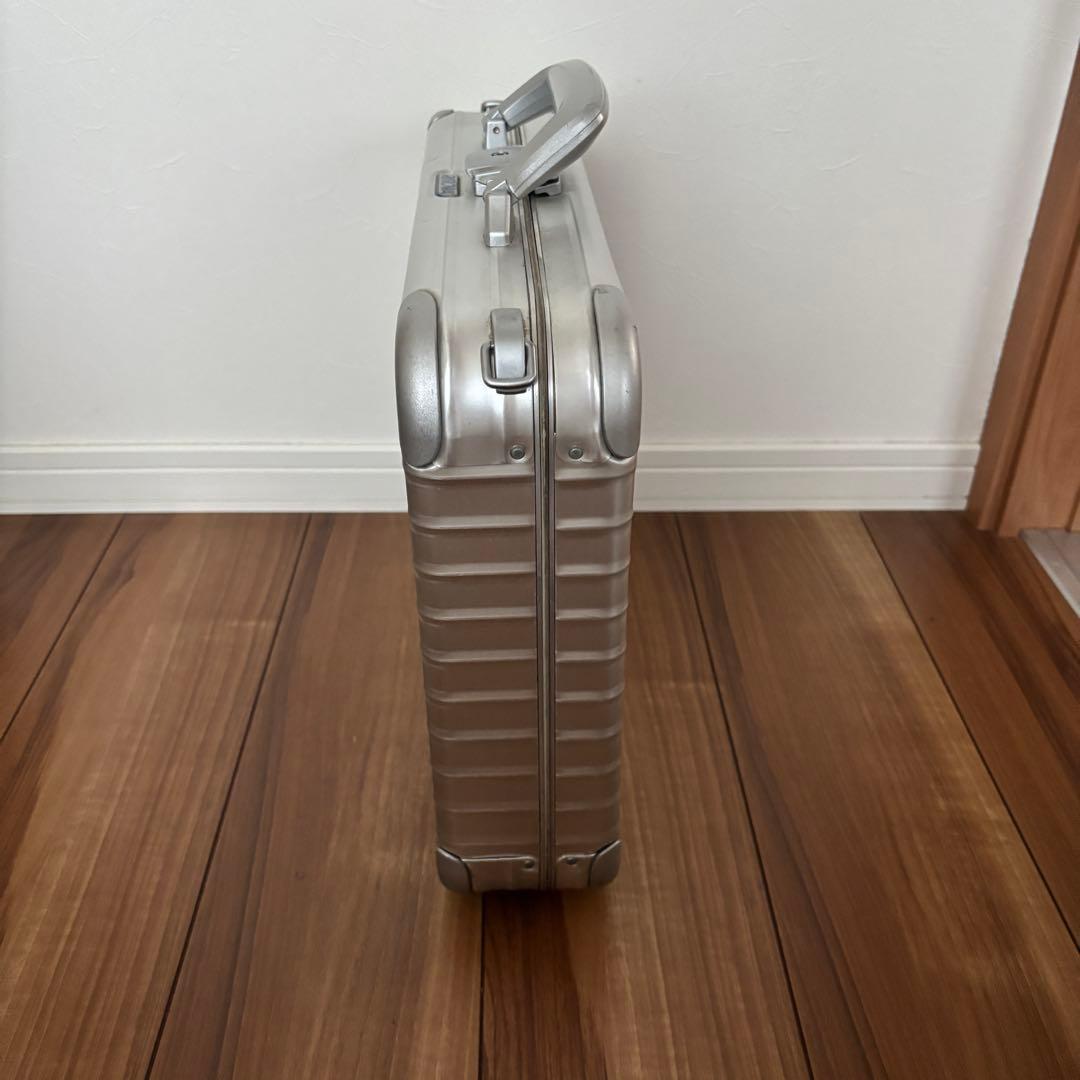 3連休限定値引き！RIMOWA リモワ 90908 アタッシュケース