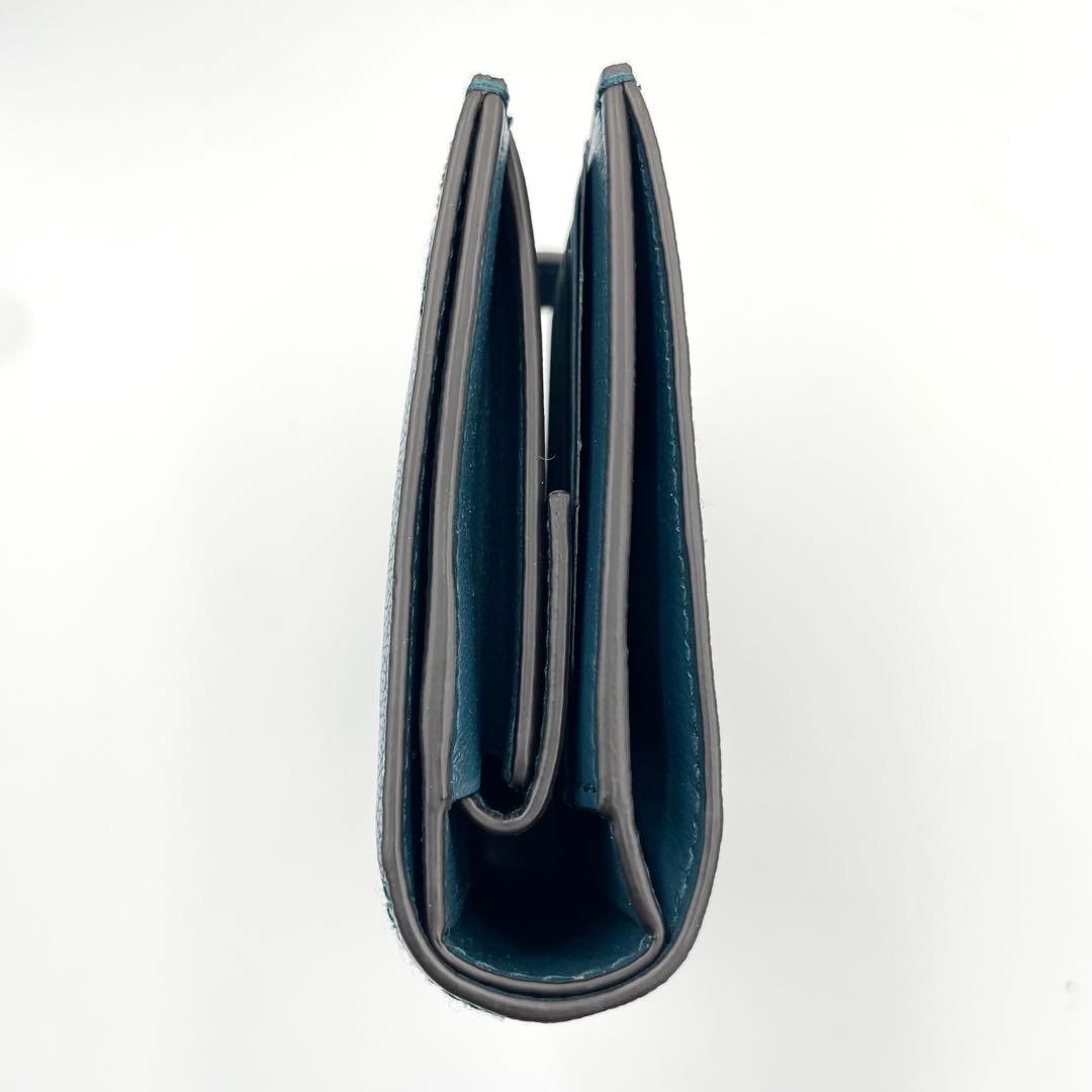 未使用★GIVENCHY キルティング　2G 二つ折り財布　レザー　ブルー系