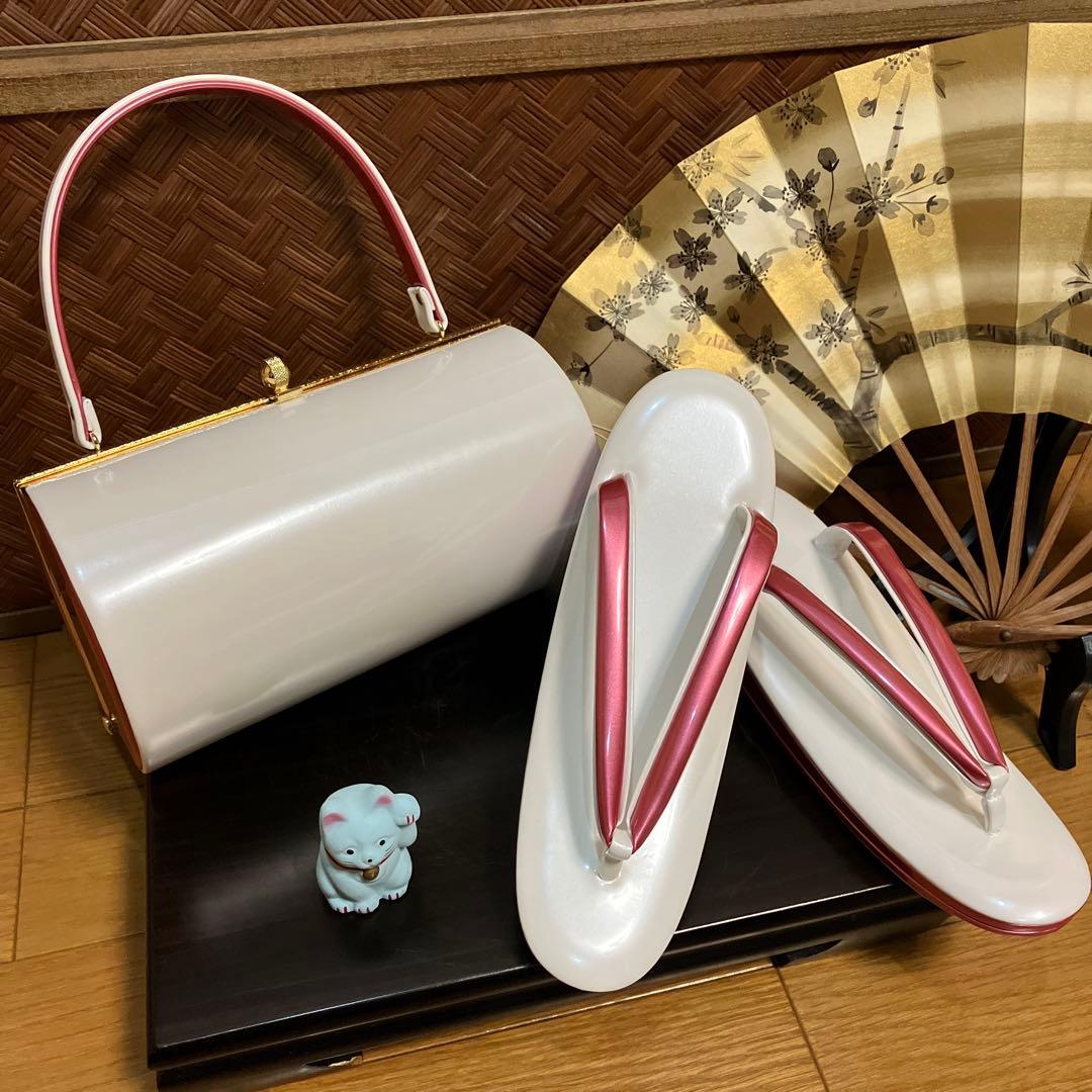 草履バッグセット❣️成人式 卒業式 前撮り等❣️人気のホワイト❣️Mサイズ 現品限り❣️