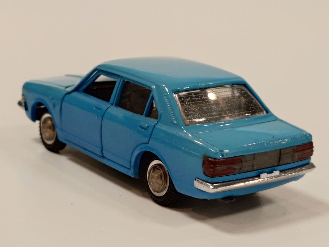 ダイヤペット No.215 CORONA 1700SL