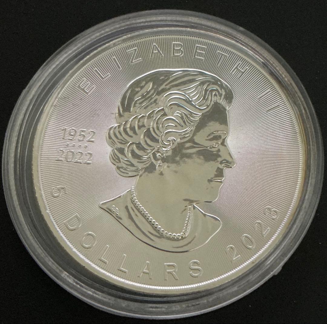 【本物保証】2023年 カナダ メープルリーフ銀貨 1オンス 5ドル 追悼刻印