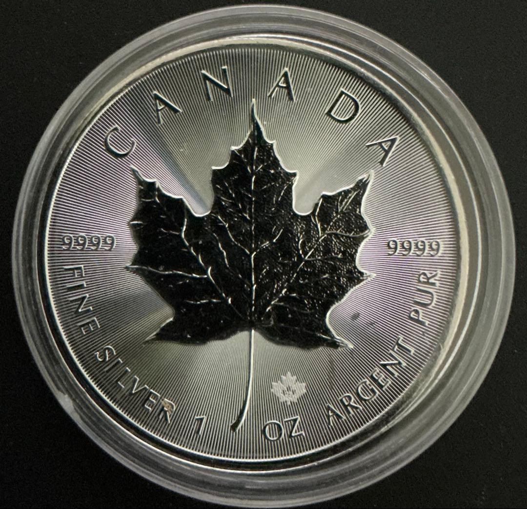 【本物保証】2023年 カナダ メープルリーフ銀貨 1オンス 5ドル 追悼刻印