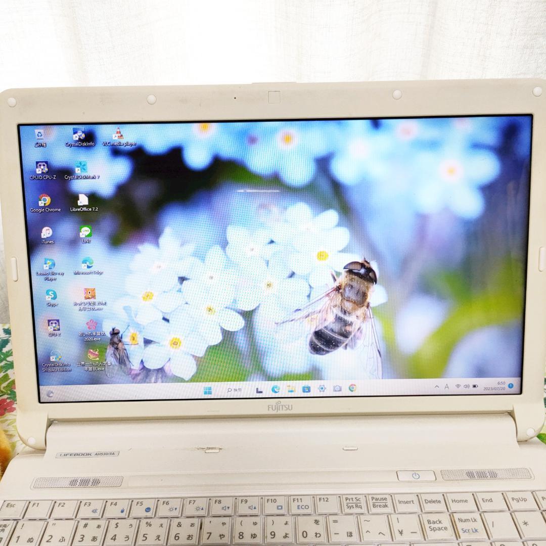 女性初心者の方【Window11高性能ssd】ホワイト✨すぐ使える快適　720