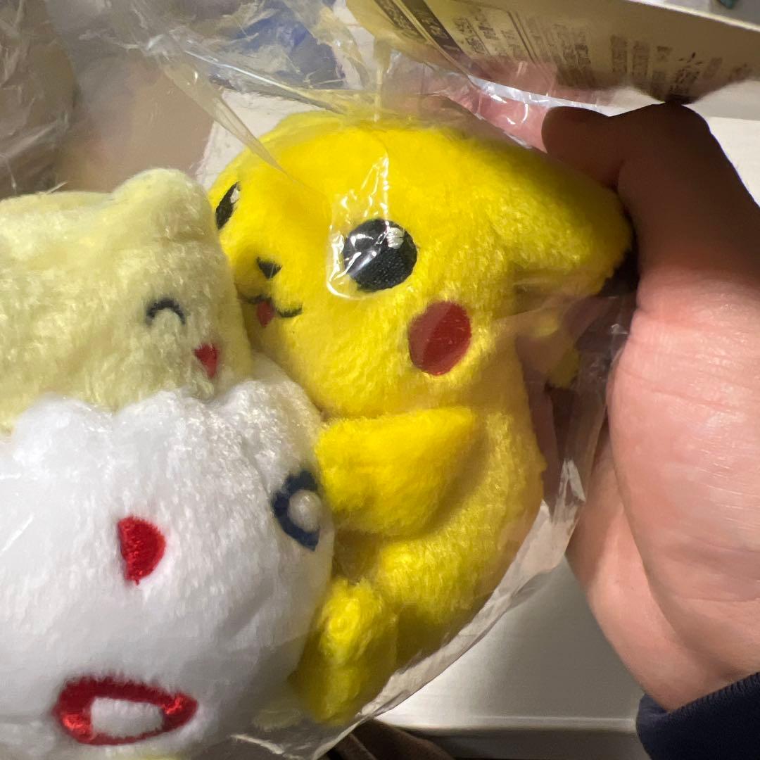 m*k様 TOMY初期　ピカチュウ トゲピー　ぬいぐるみ　マスコット　新品未開封