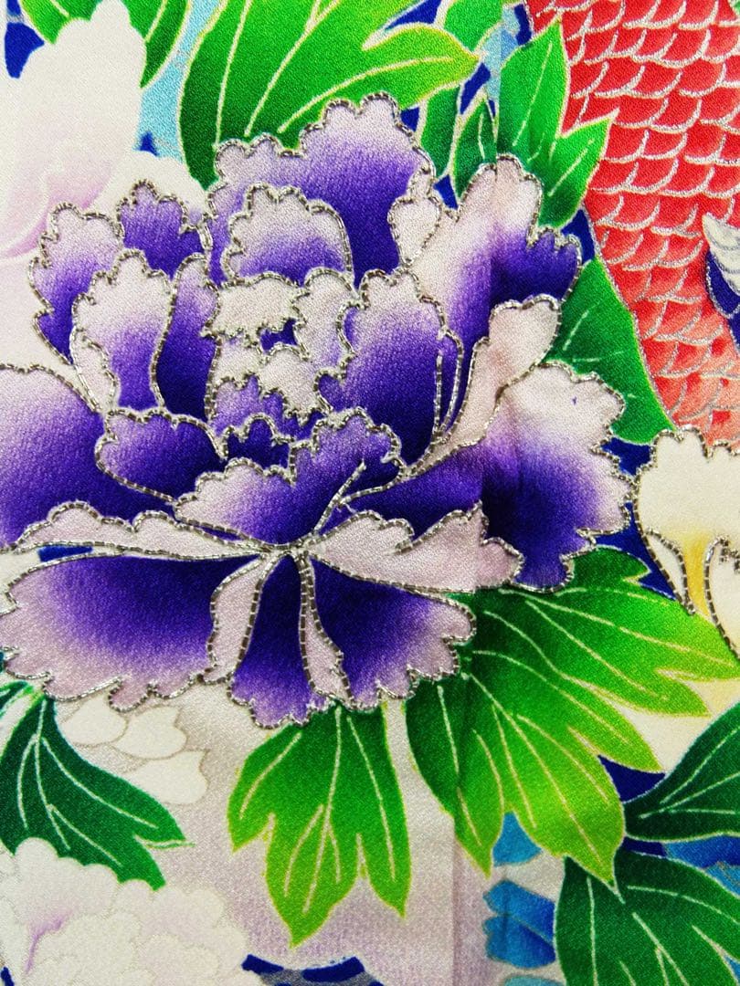 【豪華3点セット】振袖／濃紺地 藤花文様／銀駒刺繍／長襦袢・袋帯付き 晴れの日に