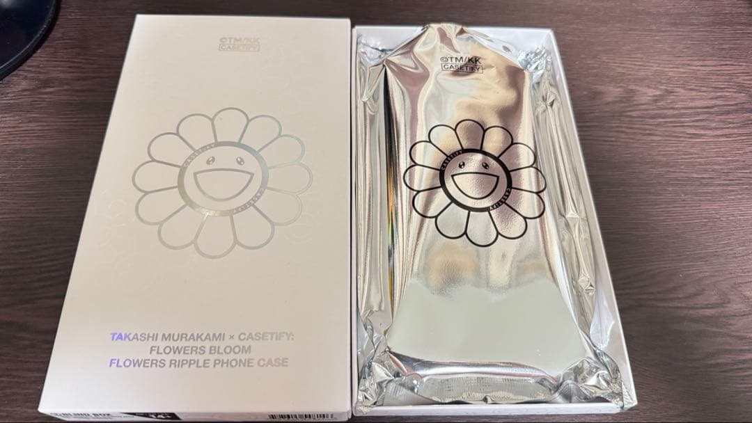 ぴーまん⭐︎～村上隆～FLOWERSBLOOM⭐︎iPhone17proMAX