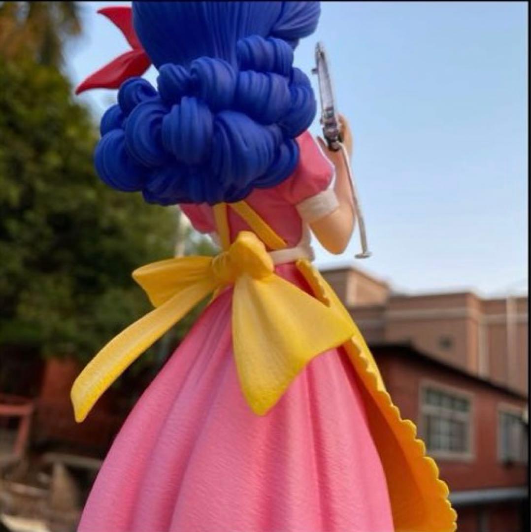 ドラゴンボール フィギュア 銃を持ったキャラクター約32cm