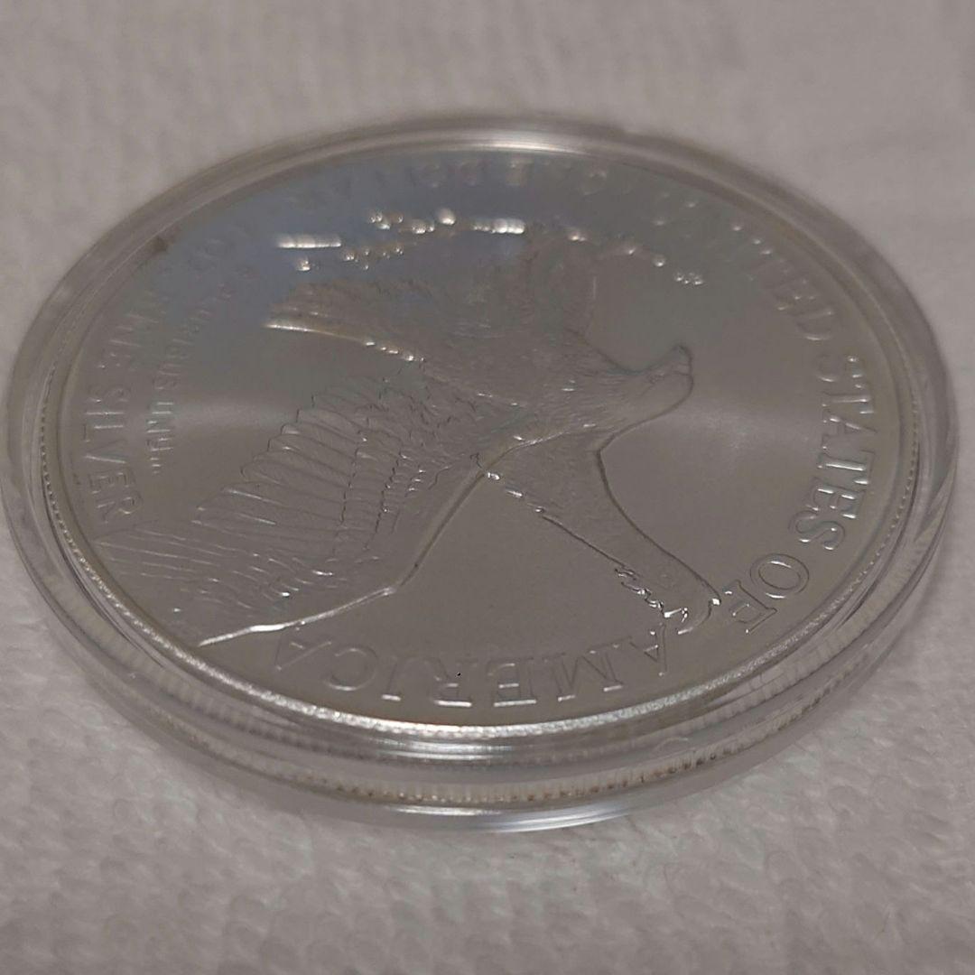 2023年 アメリカ「イーグルウォーキング　リバティ」１オンス銀貨