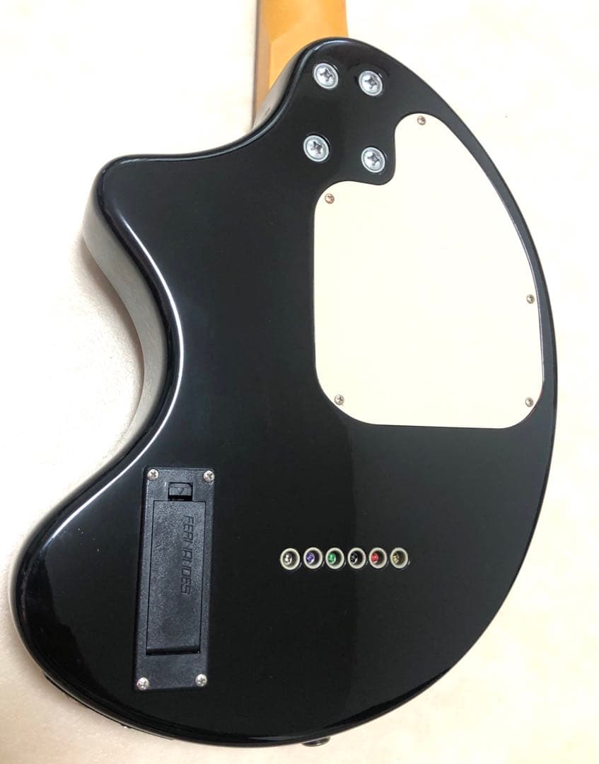 【超美品】ZO-3 ブラック アンプ内蔵ミニギター 専用ケース付き！！