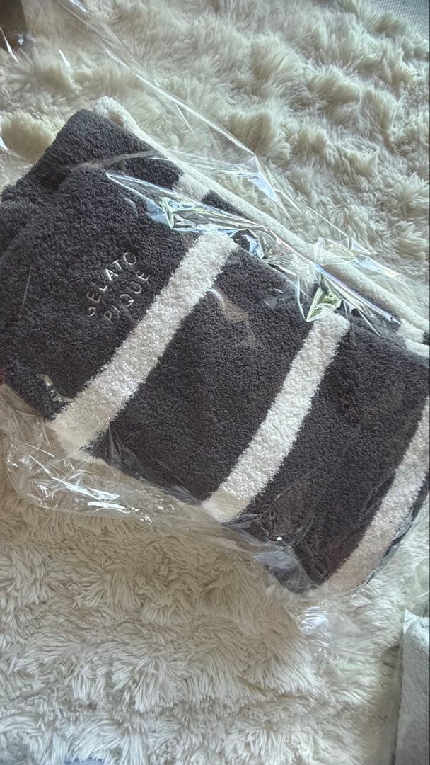 gelato piqueパウダーロゴジャガードセットアップ新品未使用品