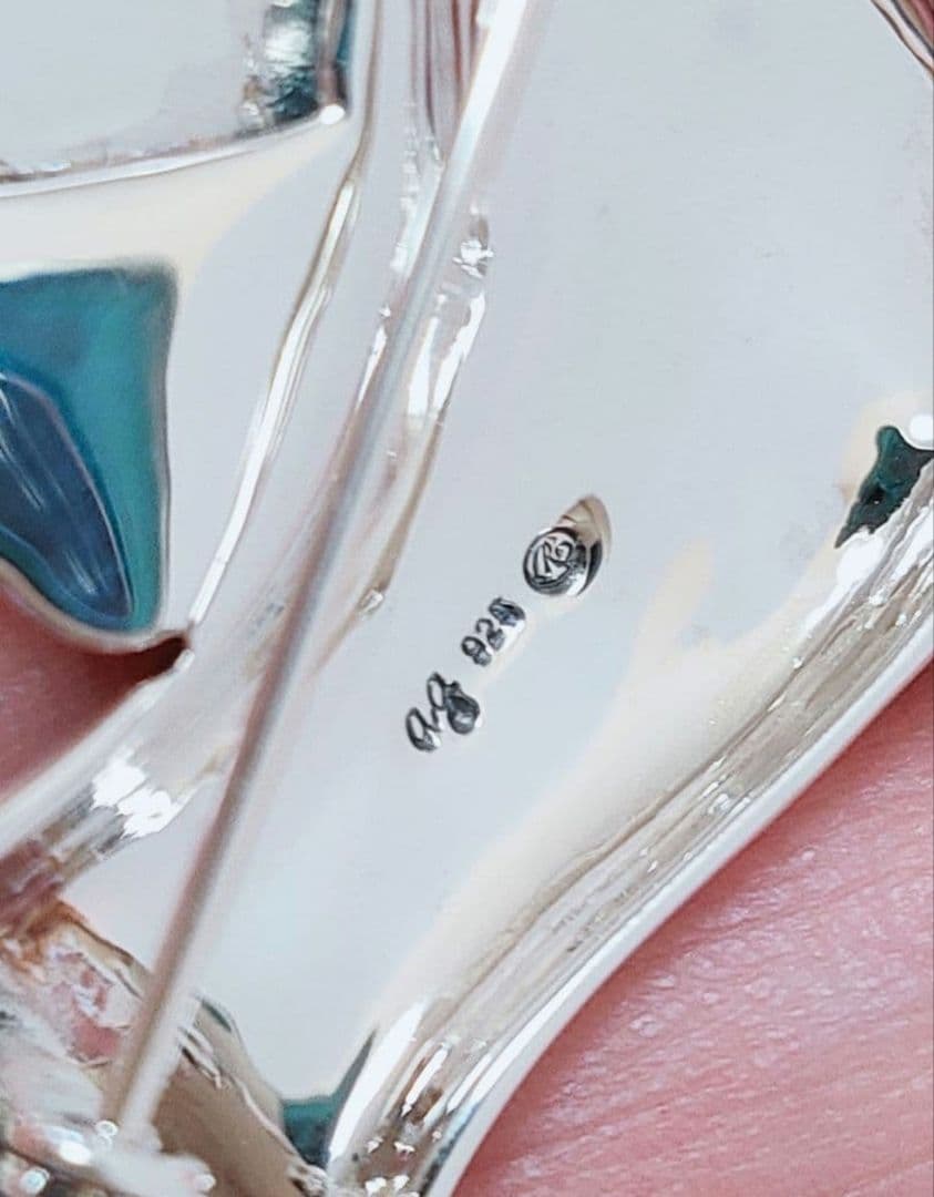 未使用品 碌山 翼ある馬 ペガサス エメラルド シルバー ブローチ